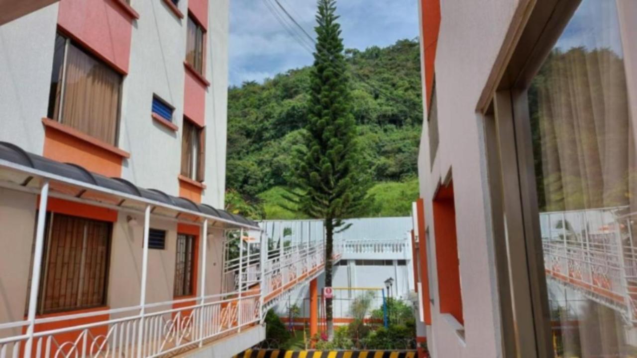 Hotel Emperador Barbosa  Extérieur photo