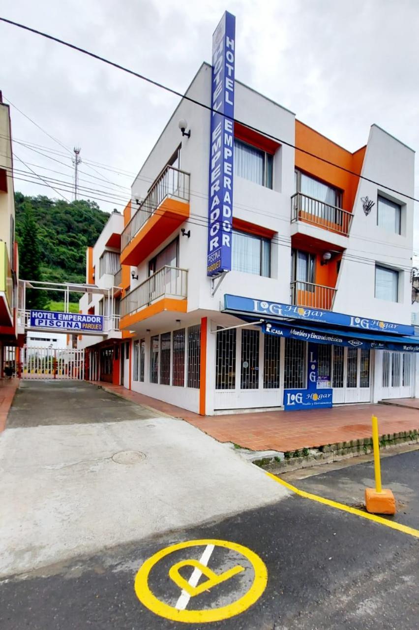 Hotel Emperador Barbosa  Extérieur photo